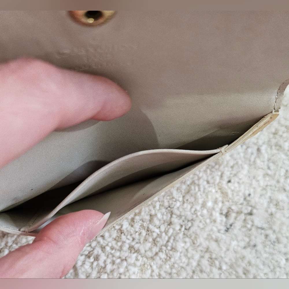 Louis Vuitton Yellow Vernis Pouch/ Wristlet - Picture 7 of 11